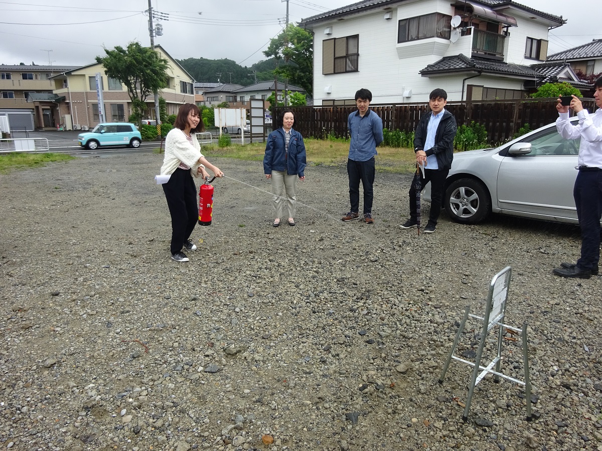消火訓練 (2)