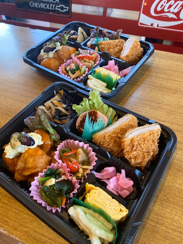 笑家800円